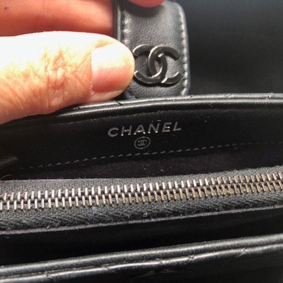 **SOLD** Chanel Black Lambskin Card/Wallet/Phone Case - Picture 7 of 10